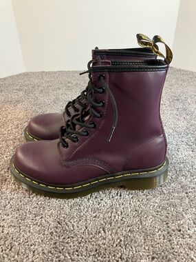Dr Martens 8-Hole Purple Leather Air Wair 11821 Women's Boots Size 8 New!